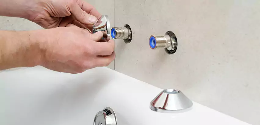 Bathtub Faucet Diverter Replacement in Muncie